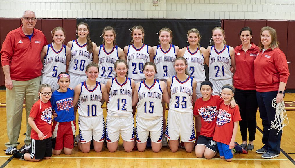 Raiders Win Sectional To Advance To Div. IV Districts | West Bend News