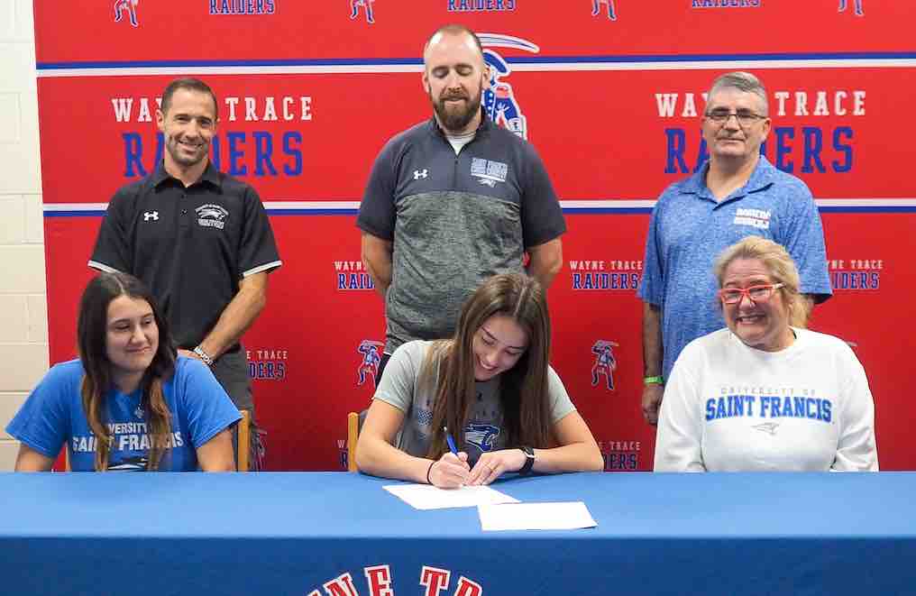 Kiara Bahena Signs With University Of St Francis West Bend News 0704