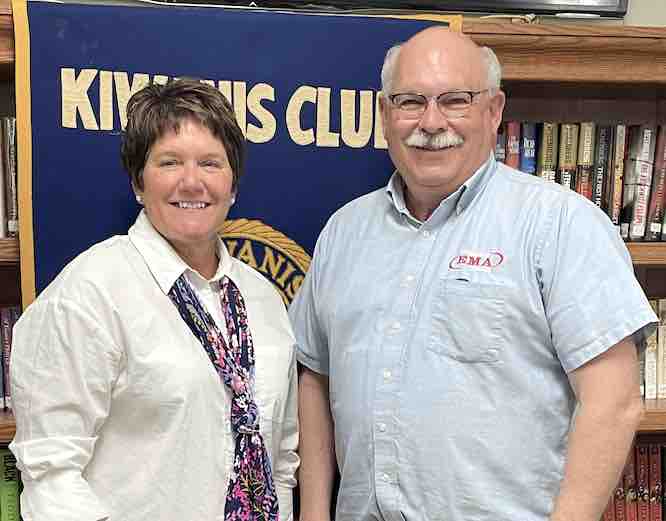 Bohn speaks to Kiwanis | West Bend News