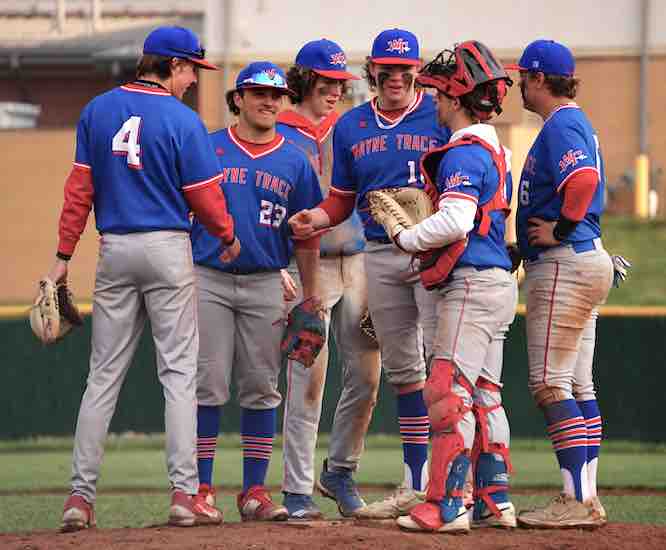 Wayne Trace Raider baseball Win GMC Title | West Bend News