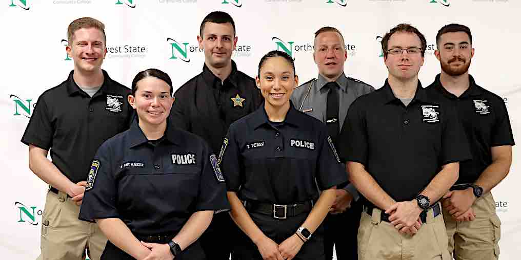 Seven Complete Law Enforcement Academy At Nscc West Bend News 2911